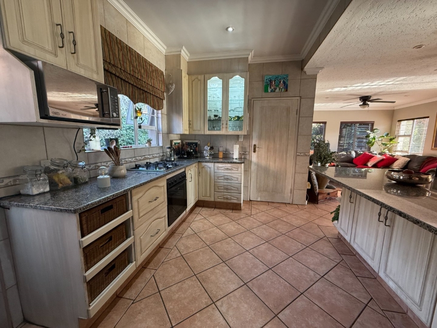4 Bedroom Property for Sale in Melodie North West